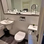 Modern 1 Bed With Secure Gated Parking