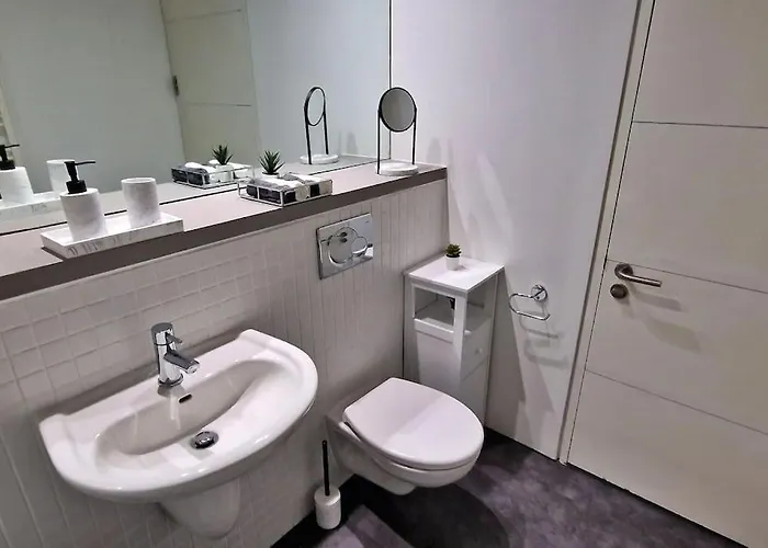 Apartment Modern 1 Bed With Secure Gated Parking