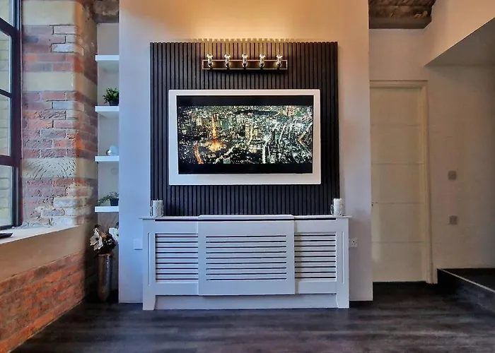 Modern 1 Bed With Secure Gated Parking Apartment *