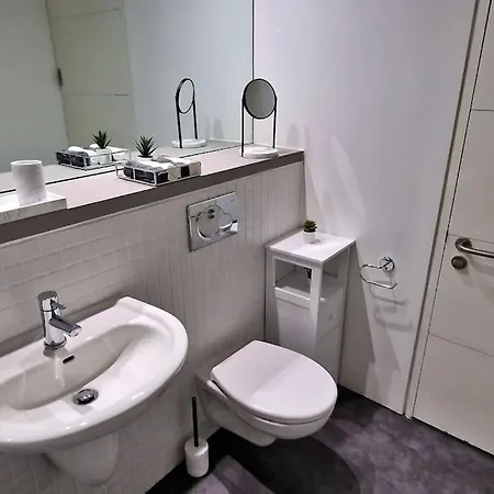 Apartment Modern 1 Bed With Secure Gated Parking